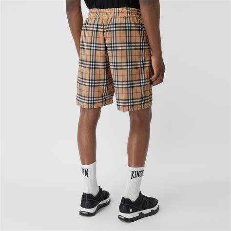 burberry pantaloncini uomo|burberry check panel trousers.